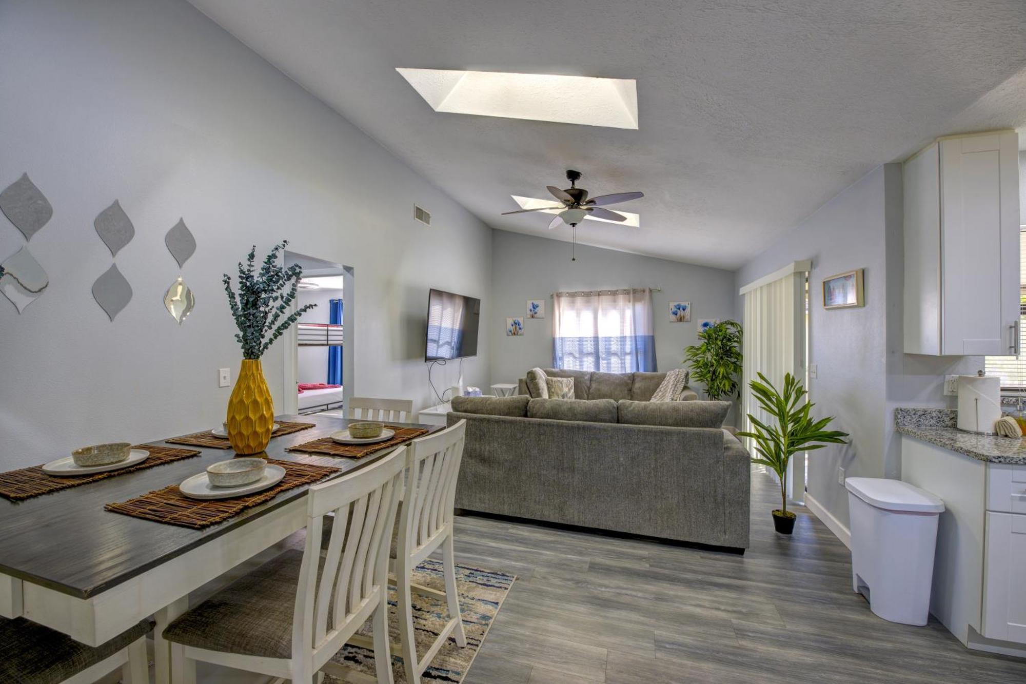 Family Fun Ping Pong, Bbq, Walk To Park Nearby Sarasota Exteriör bild